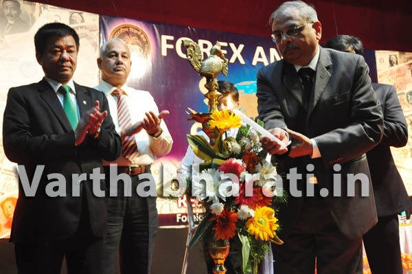 ವಿದೇಶಿ ವಿನಿಮಯ ಕಾಯ್ದೆ ಸರಳೀಕರಣಕ್ಕೆ ಚಿಂತನೆ: ಪಾಂಡೆ